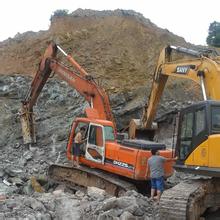 廈門小型挖掘機(jī)租賃 建軍協(xié)城建筑工程公司專業(yè)供應(yīng)與設(shè)備租賃服務(wù)